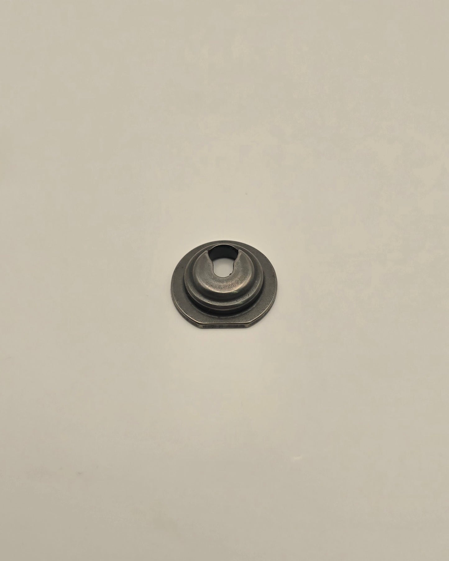Exhaust Valve Retainer