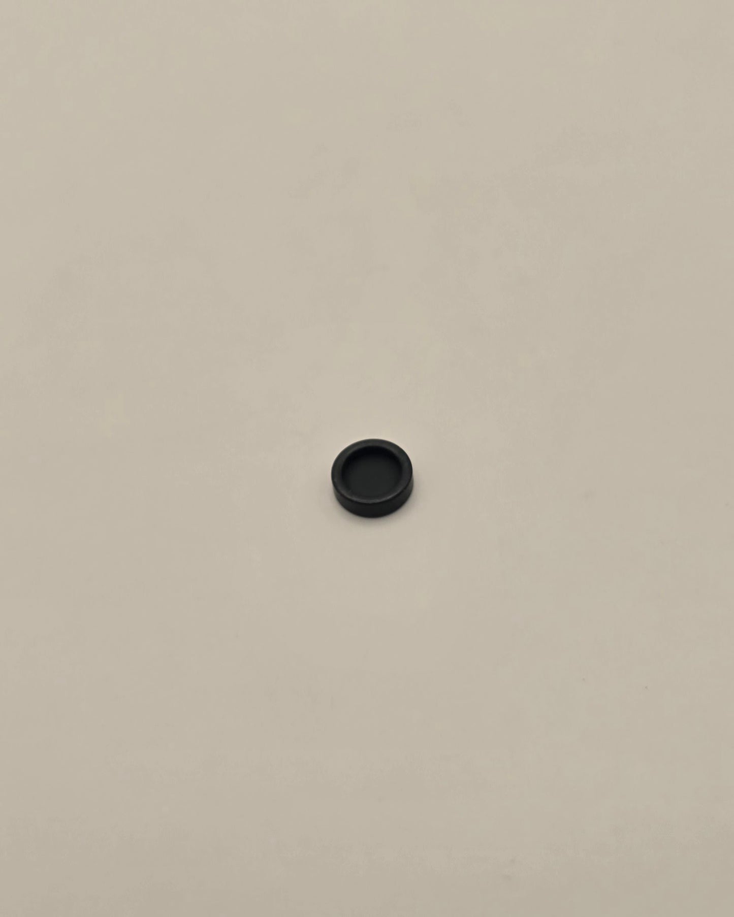 Lash cap